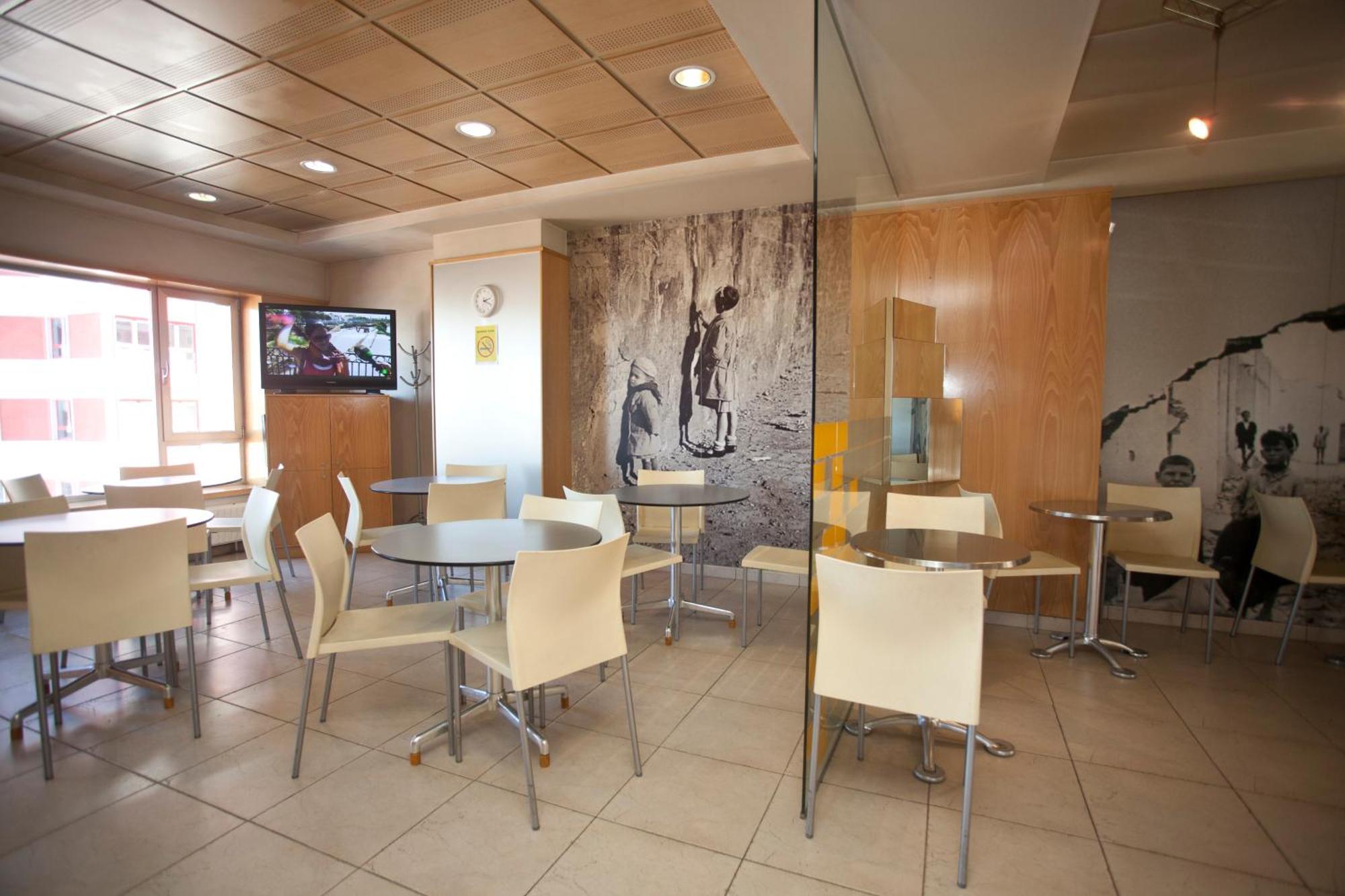 Hotel Metropol By Carris Lugo Restoran gambar